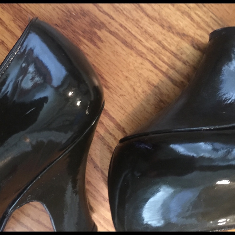 Prada Mary Jane Heels - Picture 4 of 4